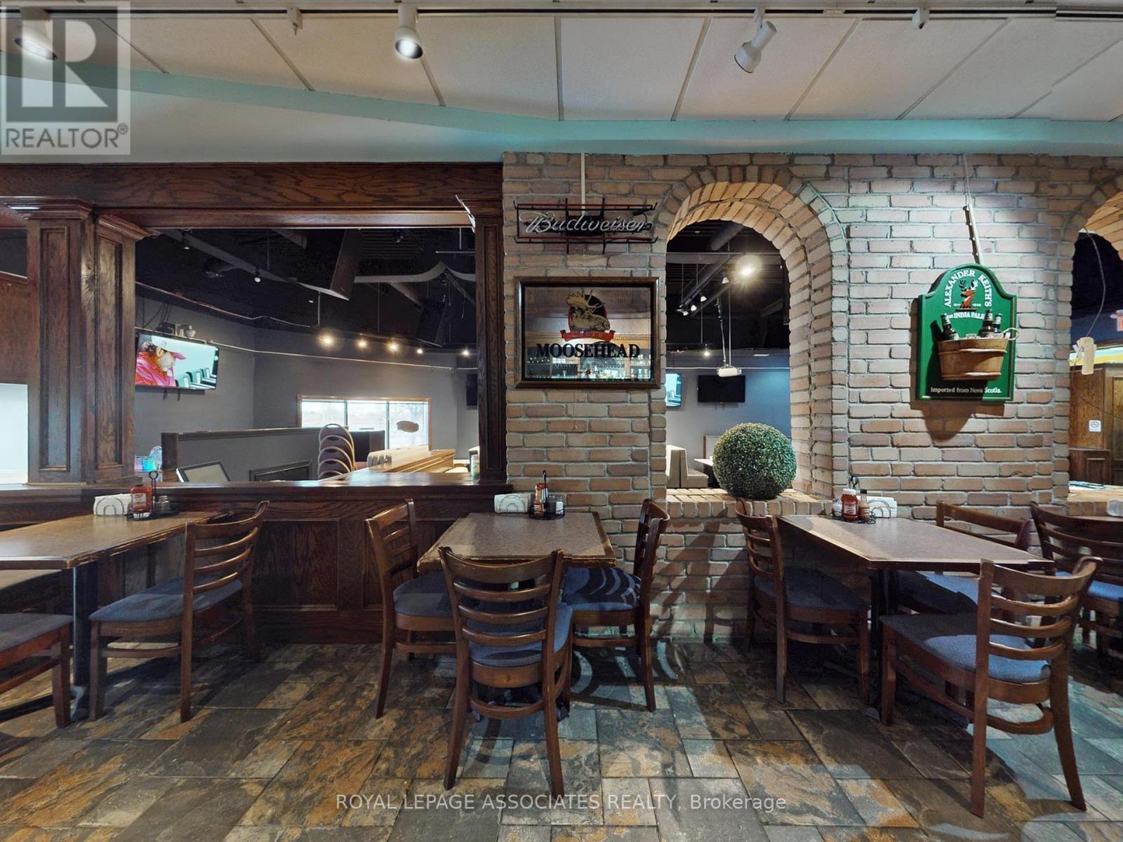 13,14,15 - 2 Steinway Boulevard, Toronto, ON