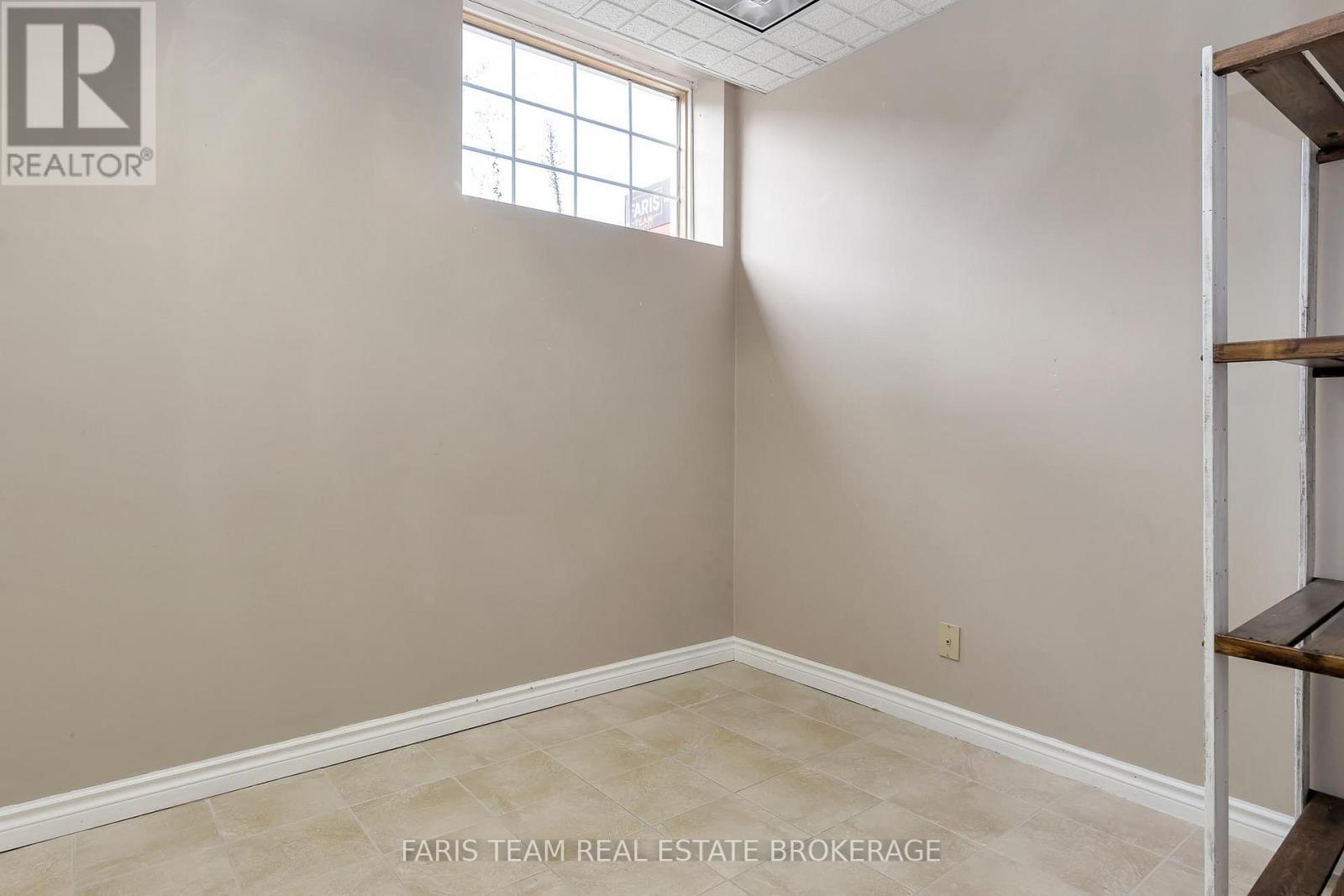 531 King Street, Midland, ON