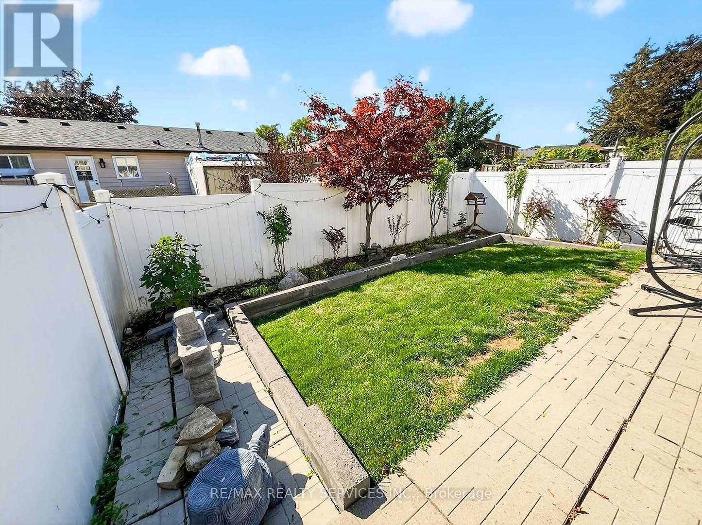 85 Bruce Beer Drive, Brampton, ON - Outdoor