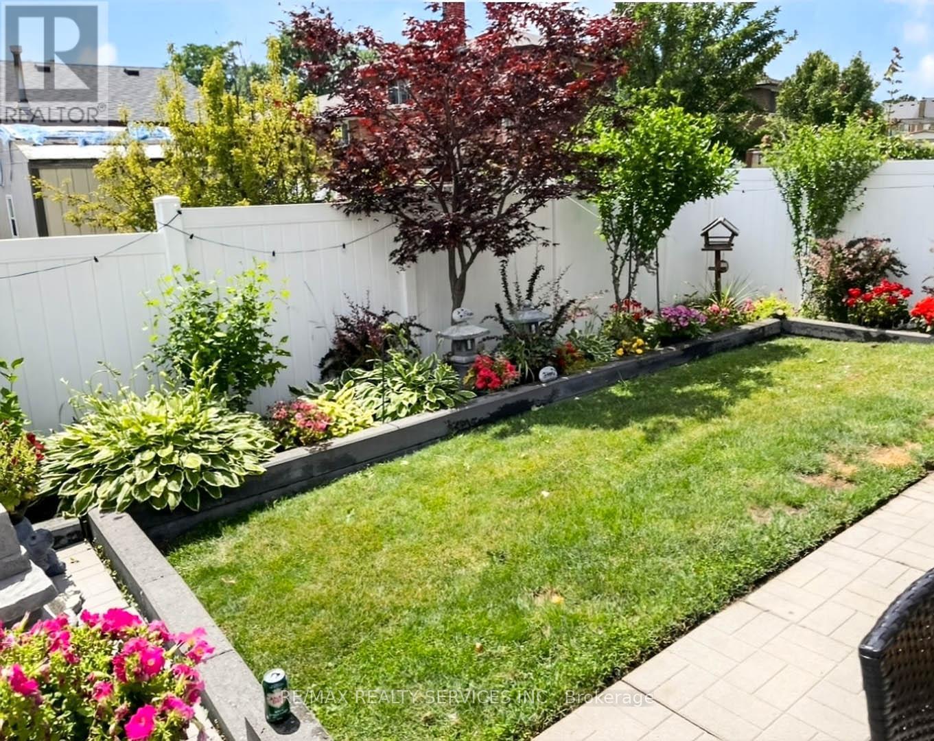 85 Bruce Beer Drive, Brampton, ON - Outdoor