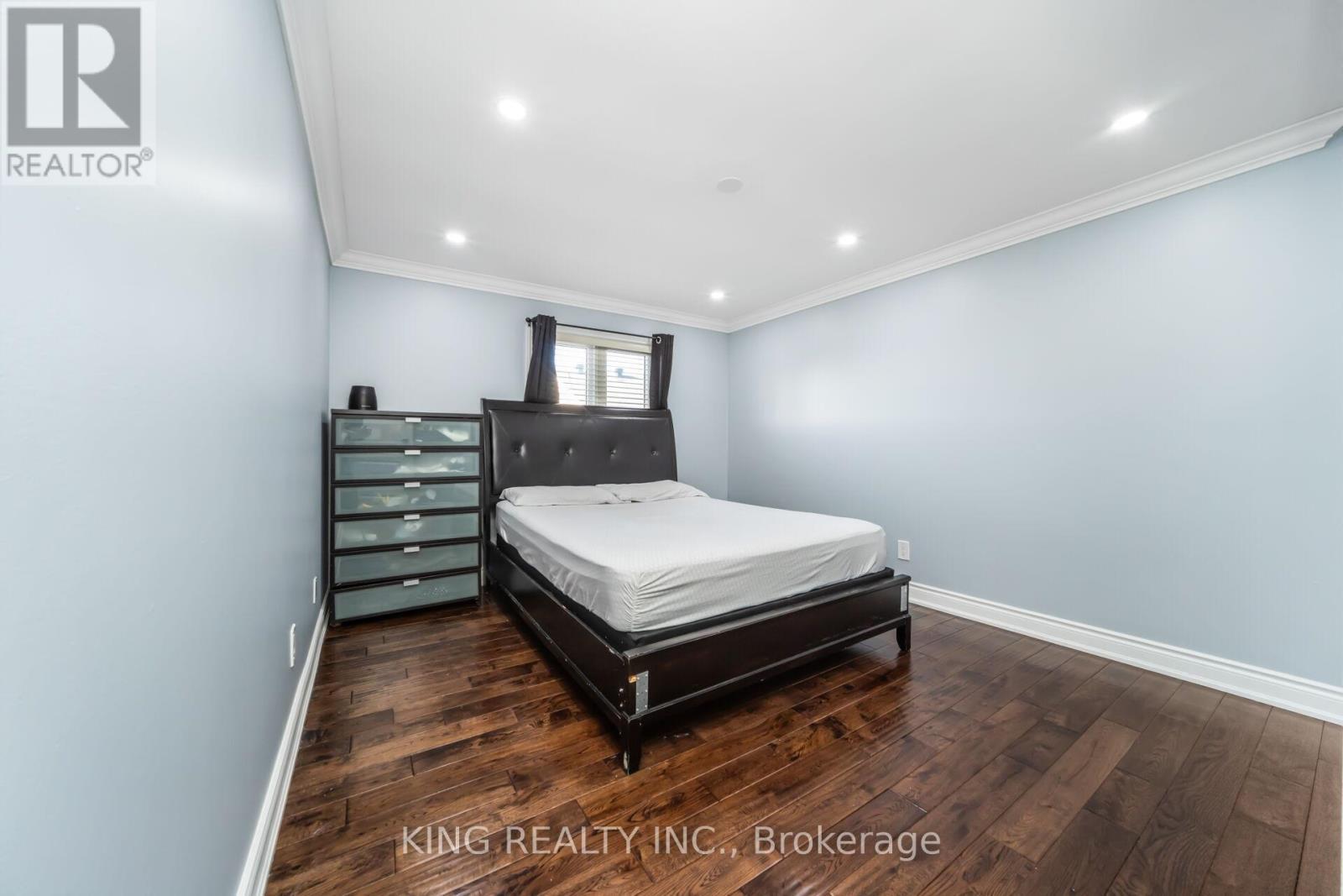 3 Nottawasaga Crescent, Brampton, ON - Indoor Photo Showing Bedroom