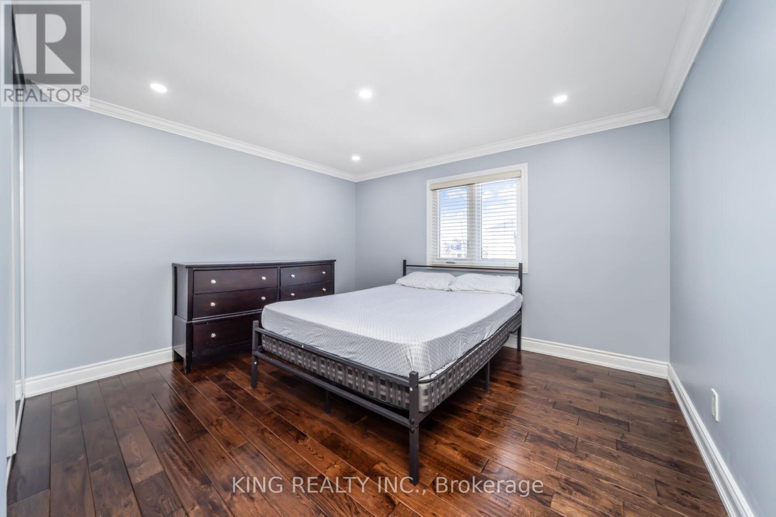 3 Nottawasaga Crescent, Brampton, ON - Indoor Photo Showing Bedroom