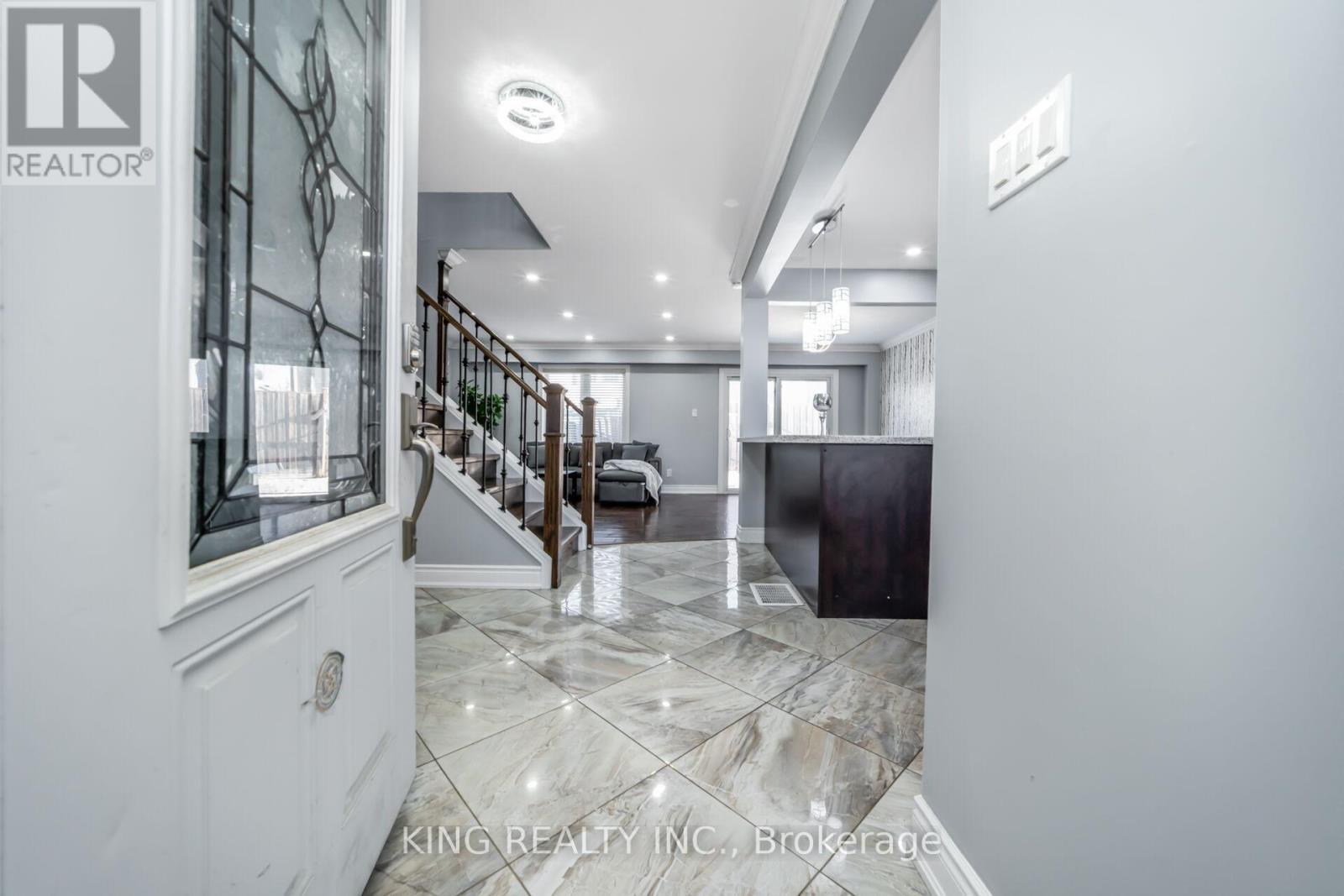 3 Nottawasaga Crescent, Brampton, ON - Indoor Photo Showing Other Room
