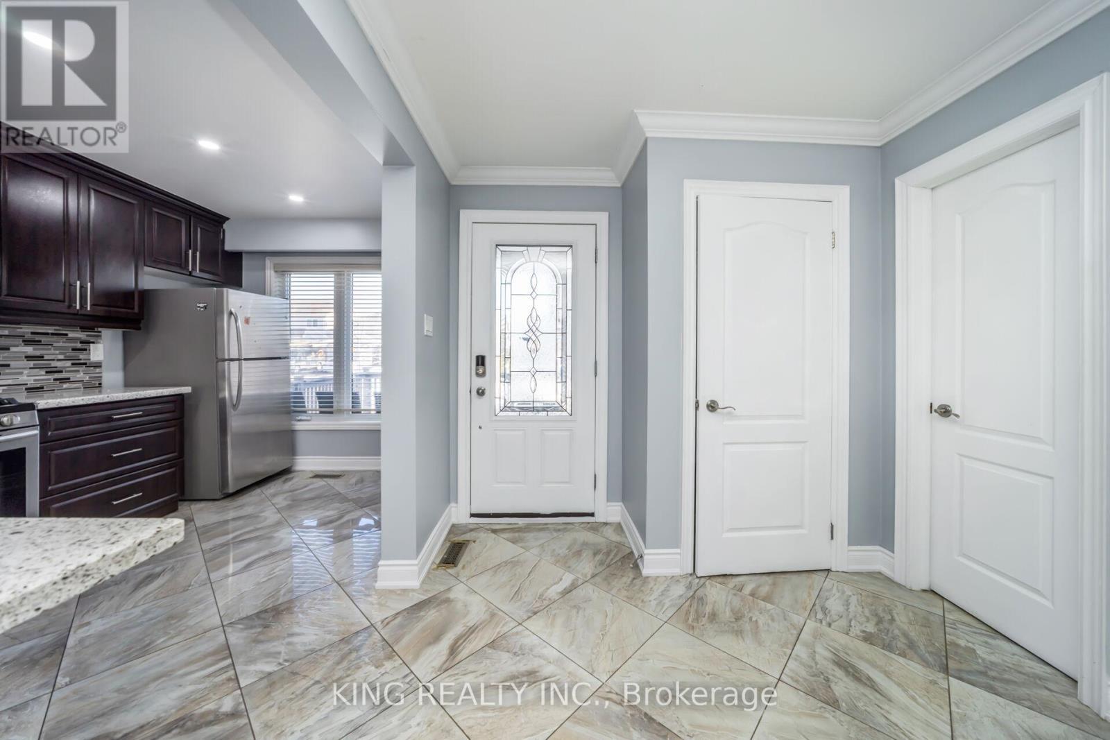 3 Nottawasaga Crescent, Brampton, ON - Indoor