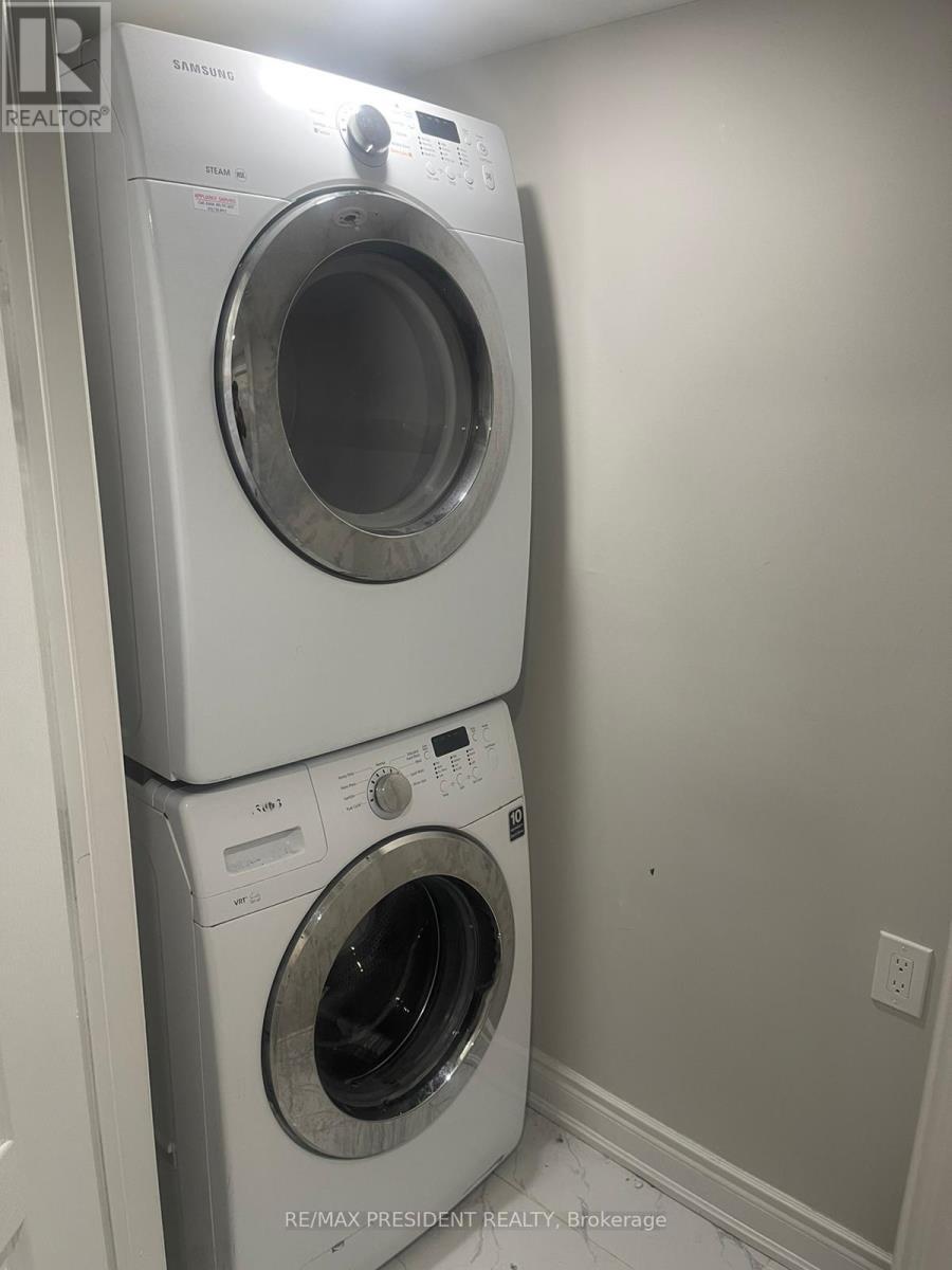 Lower Unit - 46 Old Cleeve Crescent, Brampton, ON - Indoor Photo Showing Laundry Room
