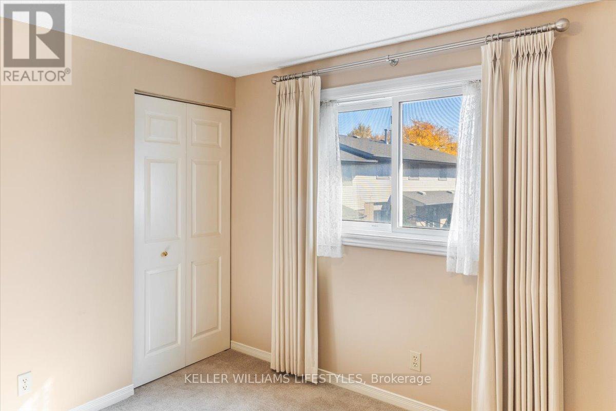 26 - 1845 Aldersbrook Road, London North (North F), ON - Indoor Photo Showing Other Room