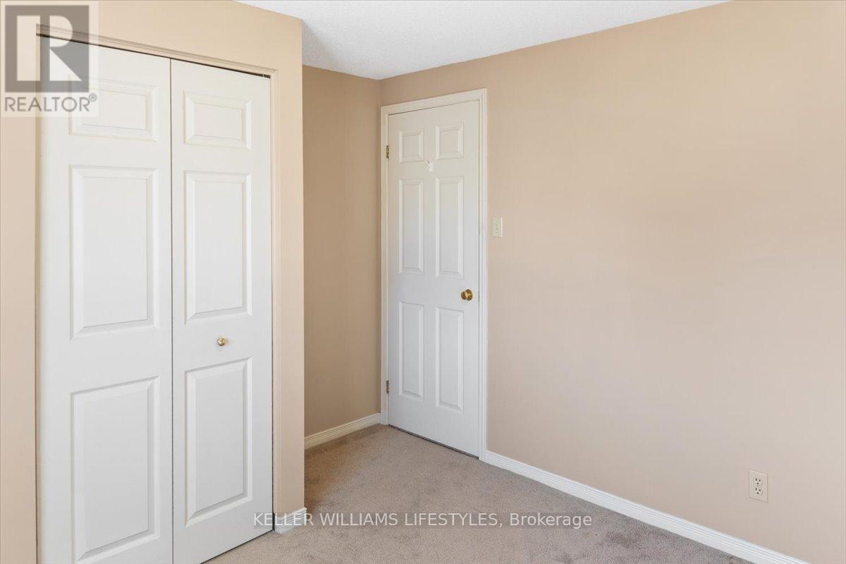 26 - 1845 Aldersbrook Road, London North (North F), ON - Indoor Photo Showing Other Room