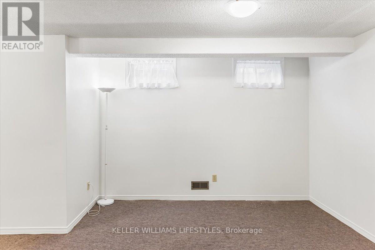 26 - 1845 Aldersbrook Road, London North (North F), ON - Indoor Photo Showing Other Room