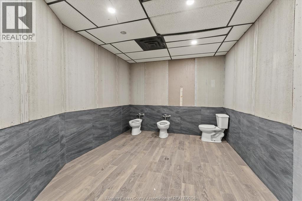 459 Ouellette Avenue, Windsor, ON