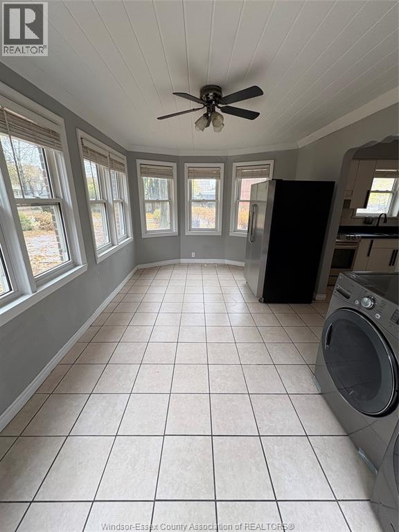 909 Monmouth, Windsor, ON - Indoor