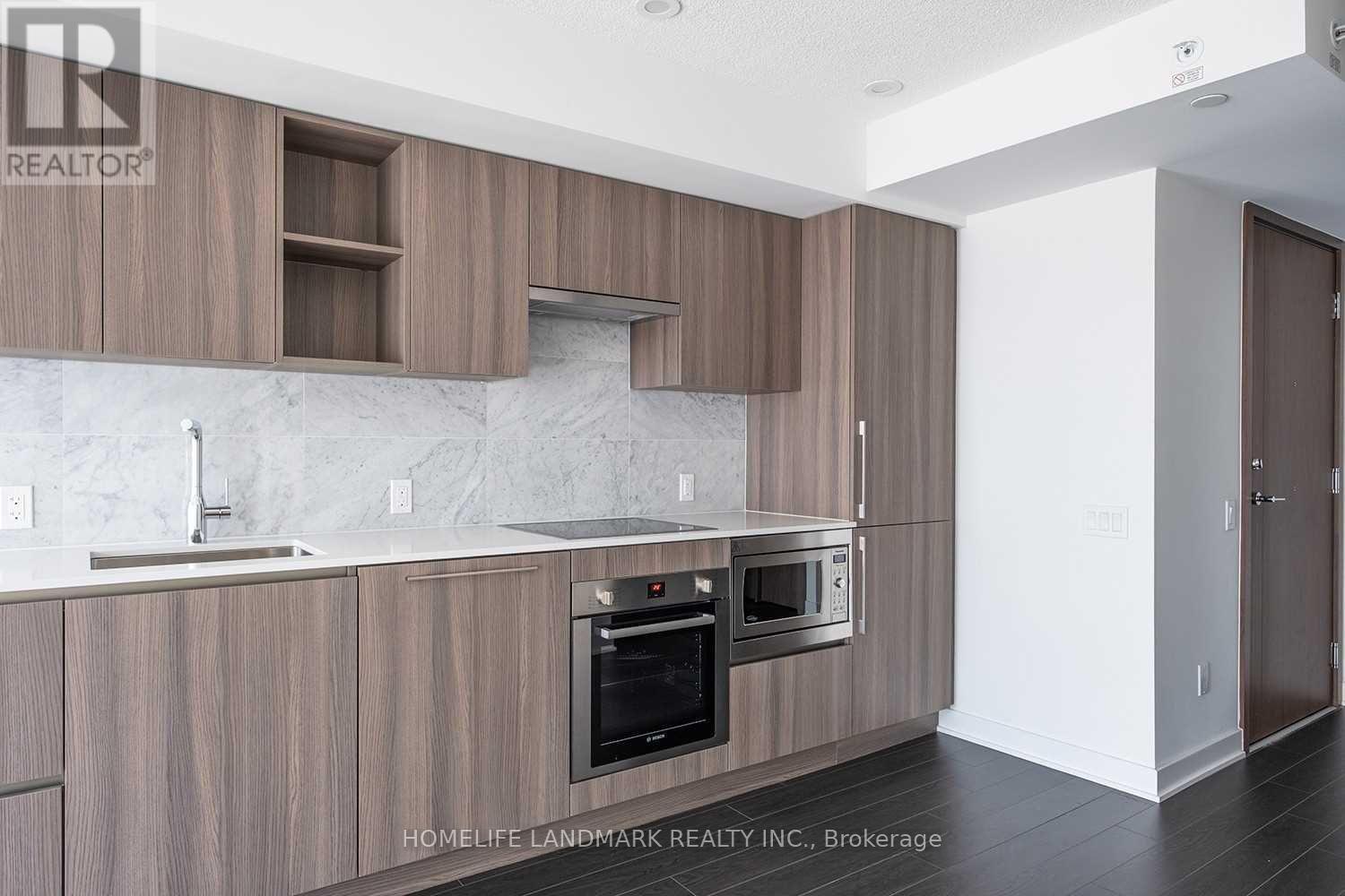 3205 - 17 Bathurst St Street, Toronto, ON - Indoor Photo Showing Kitchen