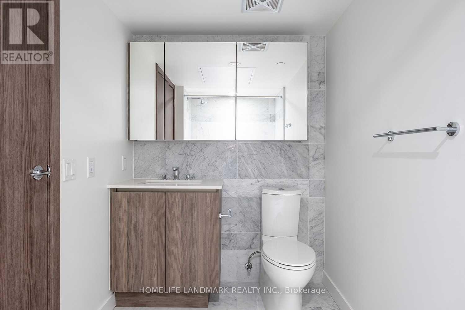 3205 - 17 Bathurst St Street, Toronto, ON - Indoor Photo Showing Bathroom