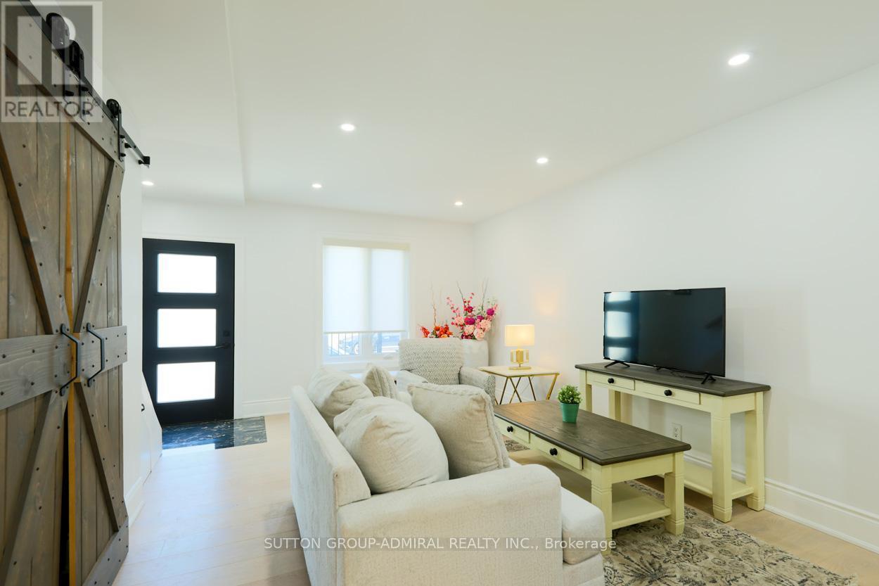 Main & 2Nd - 70 Carlaw Avenue, Toronto, ON - Indoor