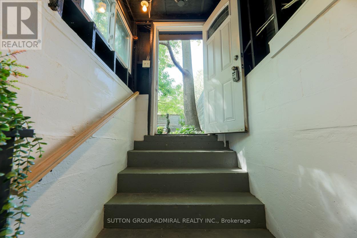 Bsmt - 70 Carlaw Avenue, Toronto, ON - Indoor Photo Showing Other Room