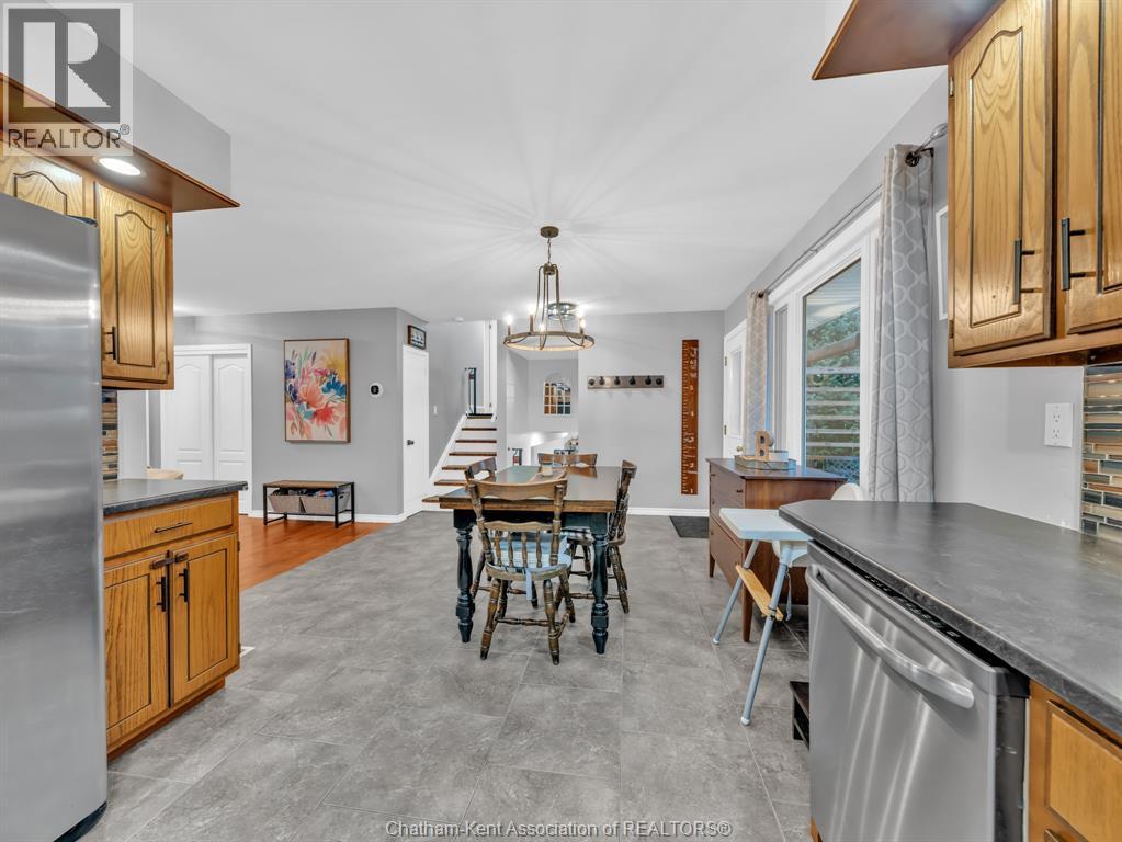 48 Alpine Avenue, Chatham, ON - Indoor