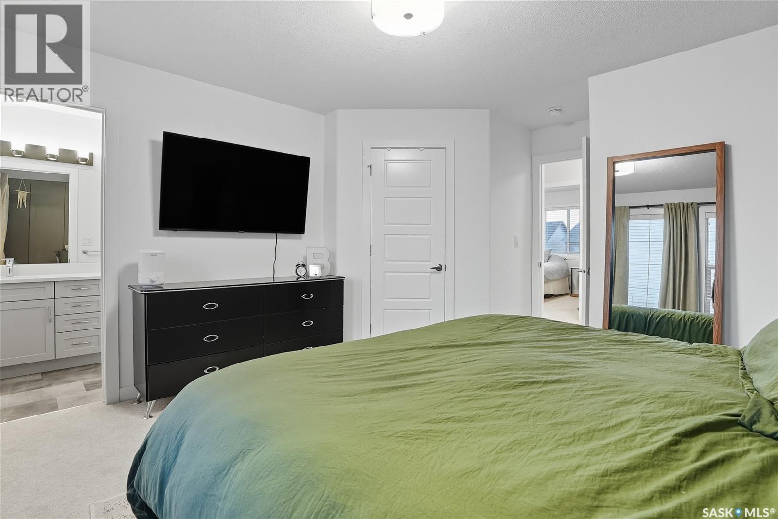 304 Mcormond Drive, Saskatoon, SK - Indoor Photo Showing Bedroom