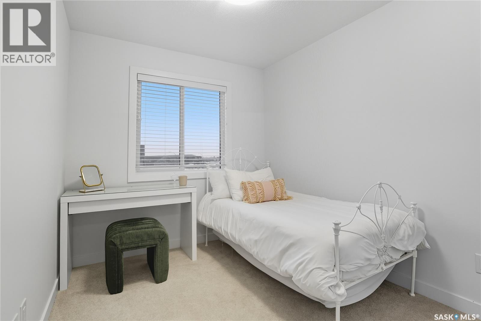 304 Mcormond Drive, Saskatoon, SK - Indoor Photo Showing Bedroom