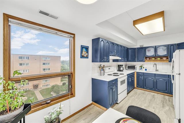 501-1660 Pembina Hwy, Winnipeg, MB