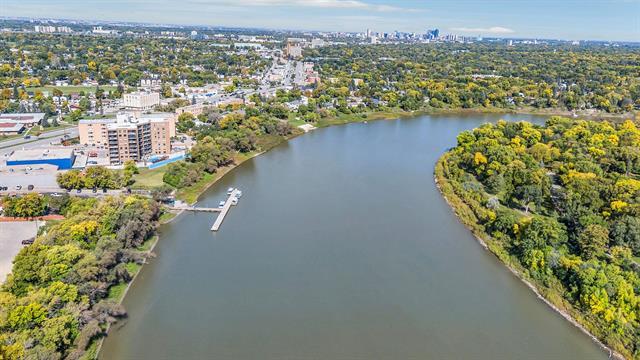 501-1660 Pembina Hwy, Winnipeg, MB