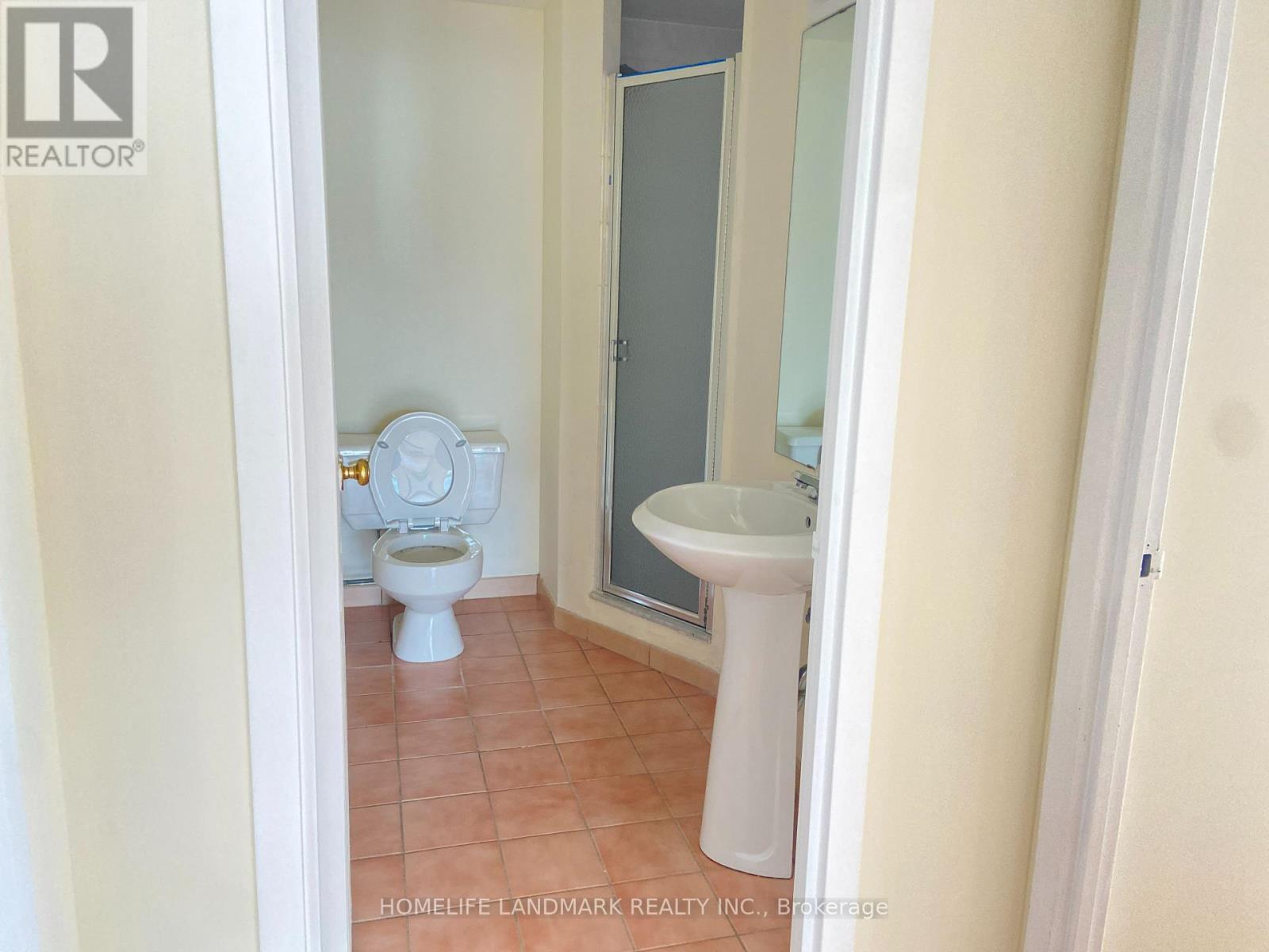 1204 - 4725 Sheppard Avenue E, Toronto, ON - Indoor Photo Showing Bathroom