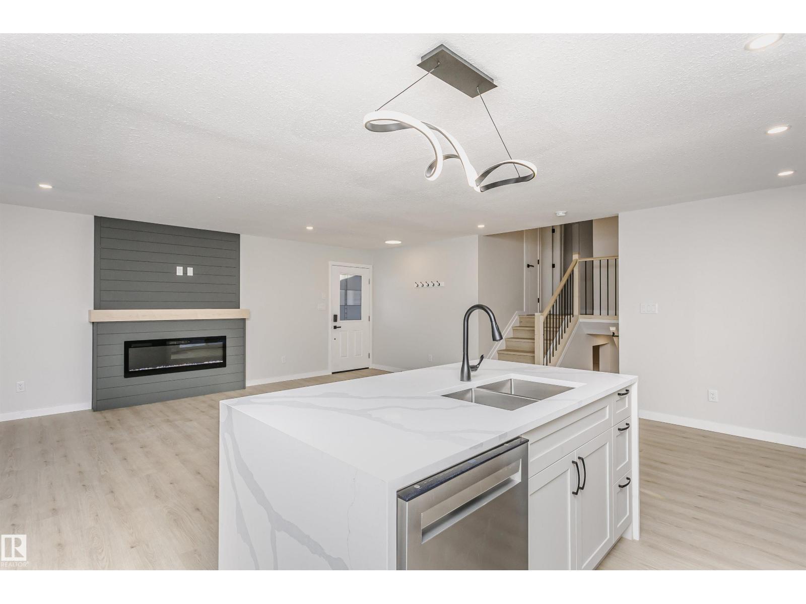 67 Lambert Cr, St. Albert, AB - Indoor Photo Showing Kitchen With Double Sink