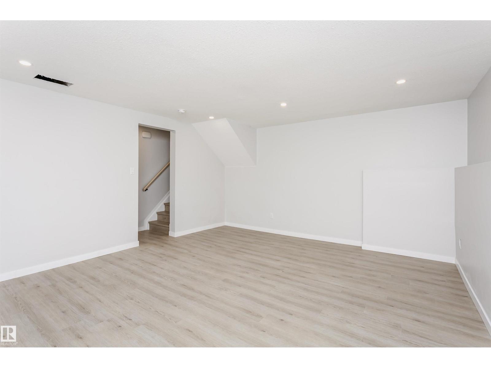 67 Lambert Cr, St. Albert, AB - Indoor Photo Showing Other Room