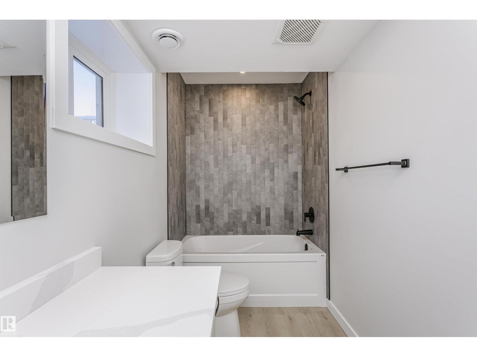 67 Lambert Cr, St. Albert, AB - Indoor Photo Showing Bathroom