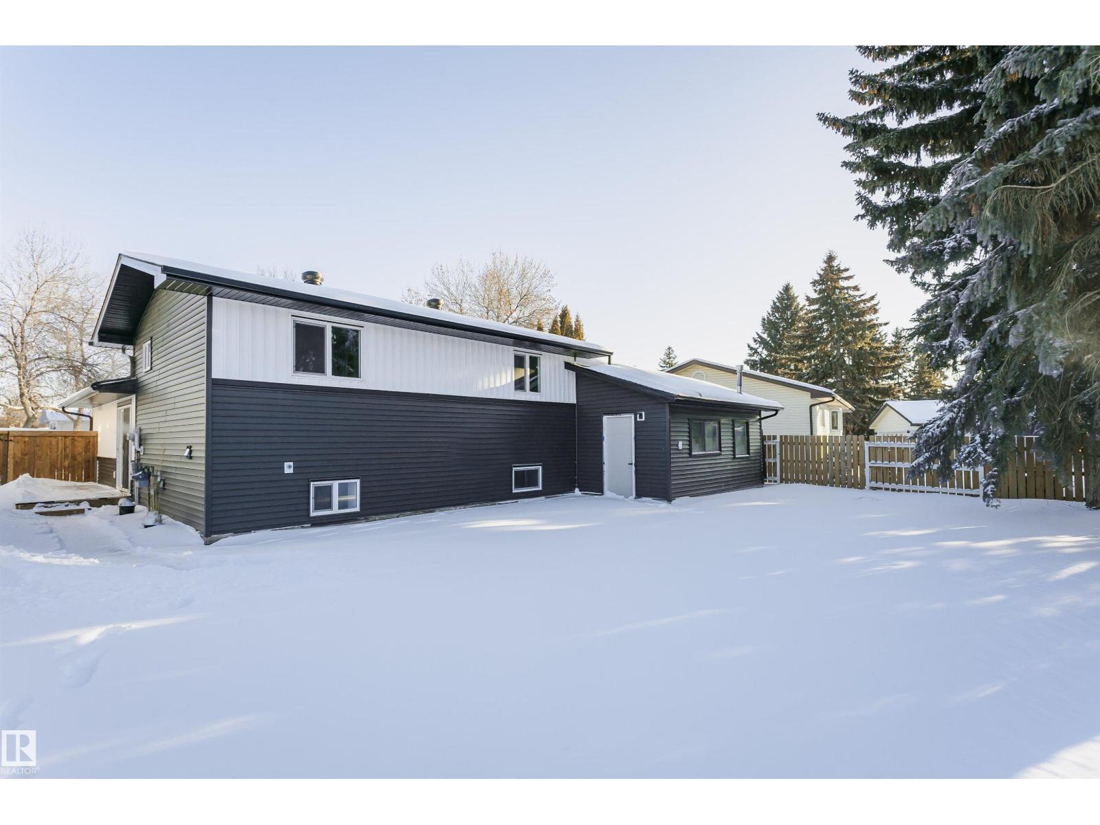 67 Lambert Cr, St. Albert, AB - Outdoor With Exterior