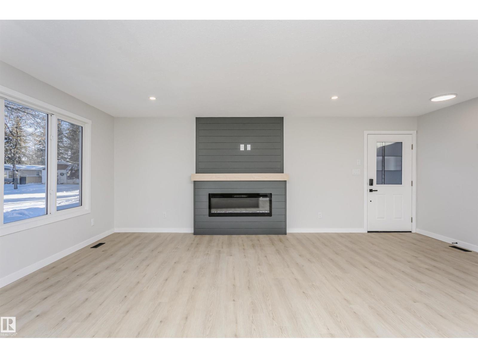 67 Lambert Cr, St. Albert, AB - Indoor Photo Showing Living Room With Fireplace