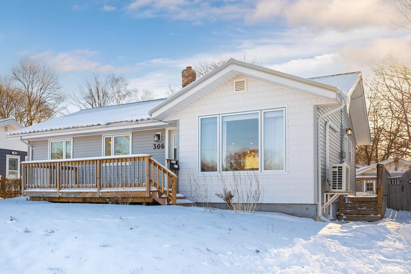 306 North Queen Elizabeth Drive, Charlottetown, PE