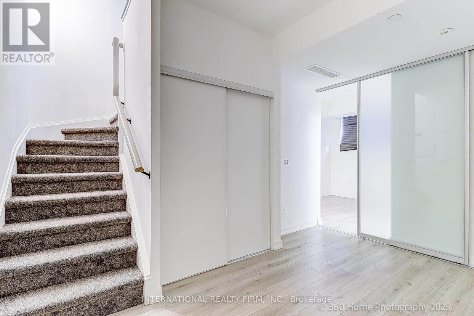 12 - 851 Sheppard Avenue W, Toronto, ON - Indoor Photo Showing Other Room