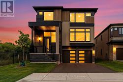 23 KINGWOOD LANE Aurora, ON L4G 3Z7