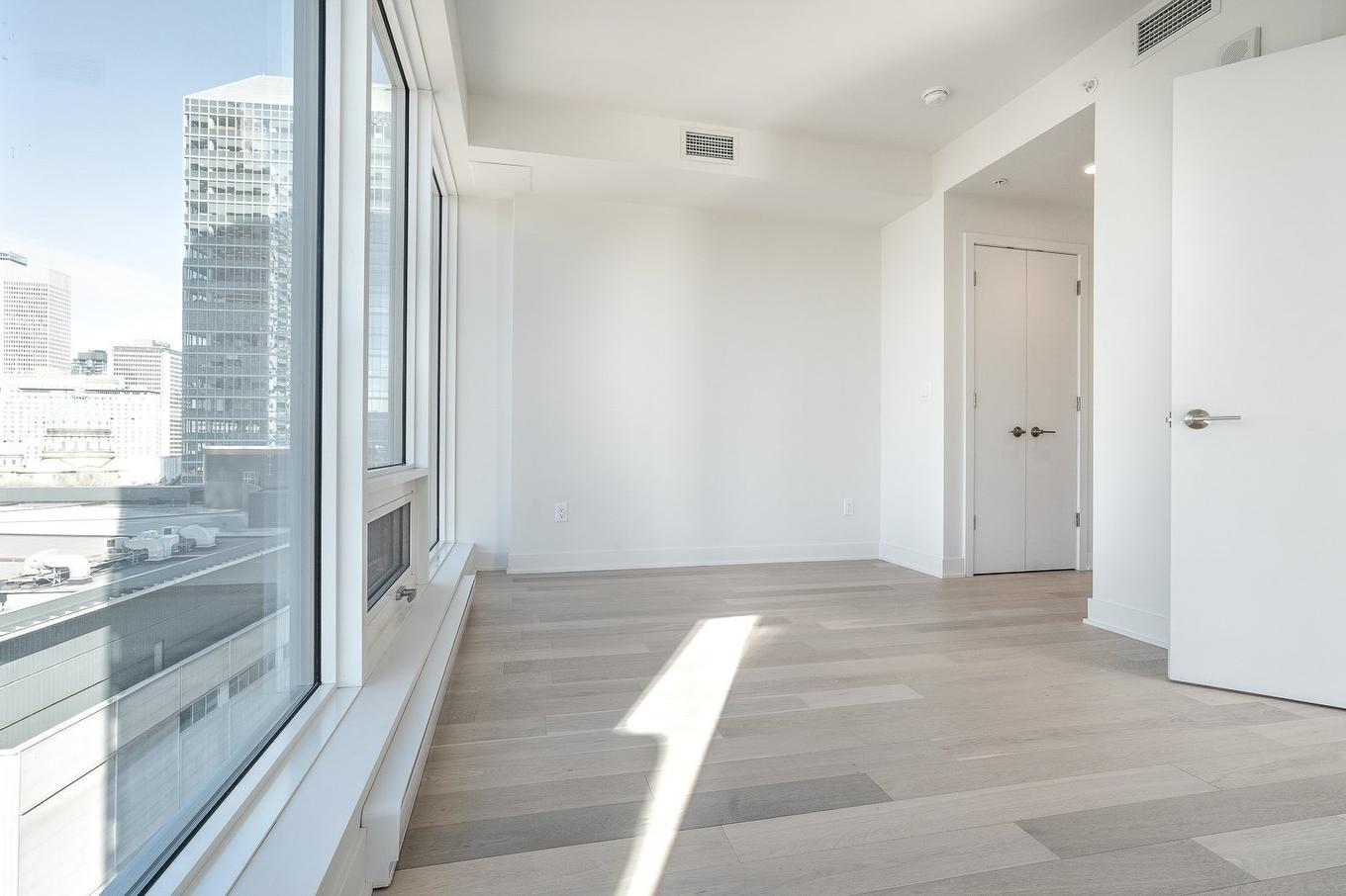 Bedroom - 713-1288 Rue St-Antoine O., Montréal (Ville-Marie), QC - Indoor Photo Showing Other Room