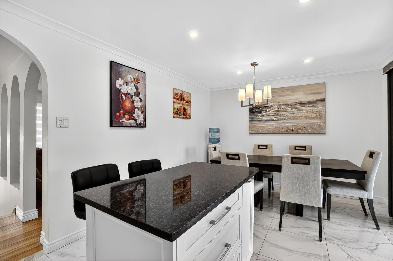 Cuisine - 918 Rue Ouimet, Terrebonne (Terrebonne), QC - Indoor Photo Showing Dining Room