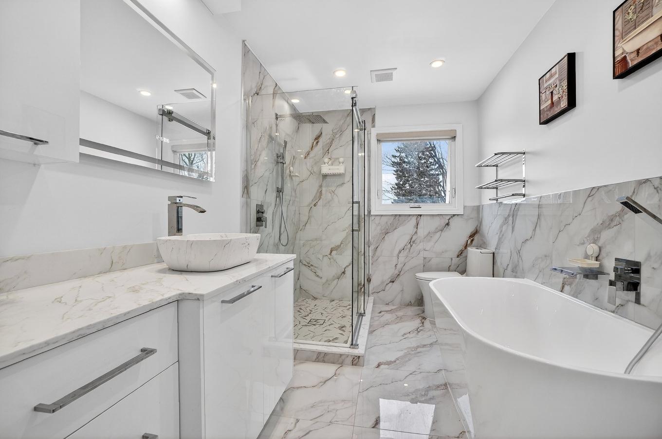 Salle de bains - 918 Rue Ouimet, Terrebonne (Terrebonne), QC - Indoor Photo Showing Bathroom