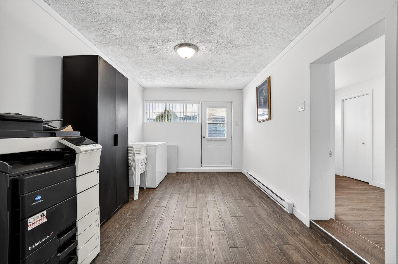 Hall d'entrée/Vestibule - 918 Rue Ouimet, Terrebonne (Terrebonne), QC - Indoor Photo Showing Other Room