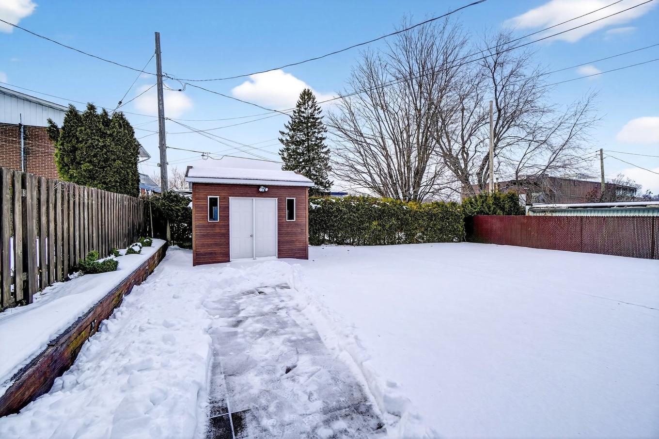 Cour - 918 Rue Ouimet, Terrebonne (Terrebonne), QC - Outdoor