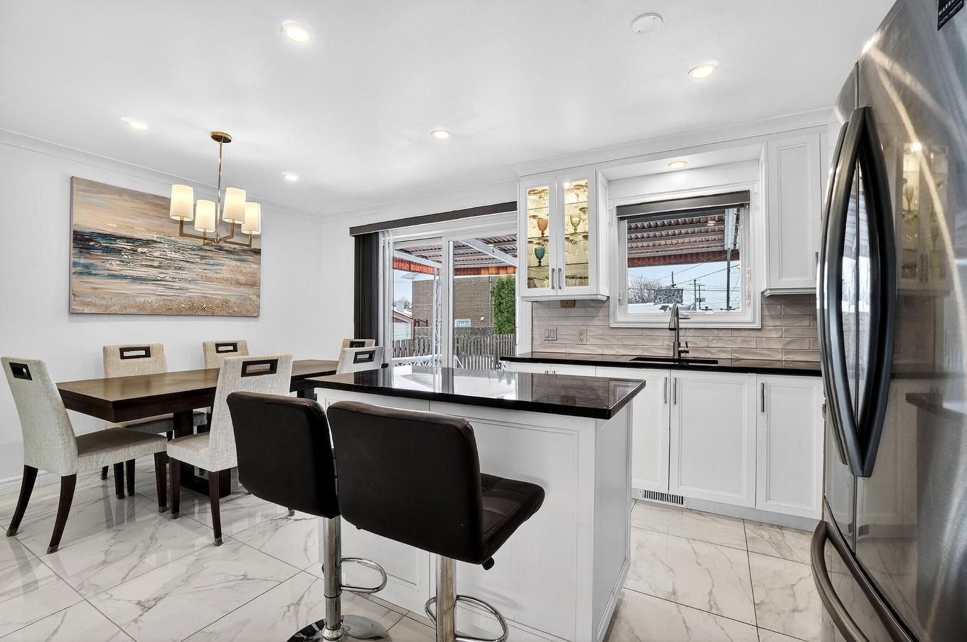 Cuisine - 918 Rue Ouimet, Terrebonne (Terrebonne), QC - Indoor Photo Showing Dining Room