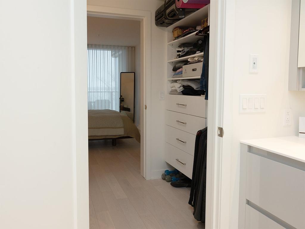 Walk-in closet - 402-151 Rue De La Rotonde, Montréal (Verdun/Île-Des-Soeurs), QC - Indoor