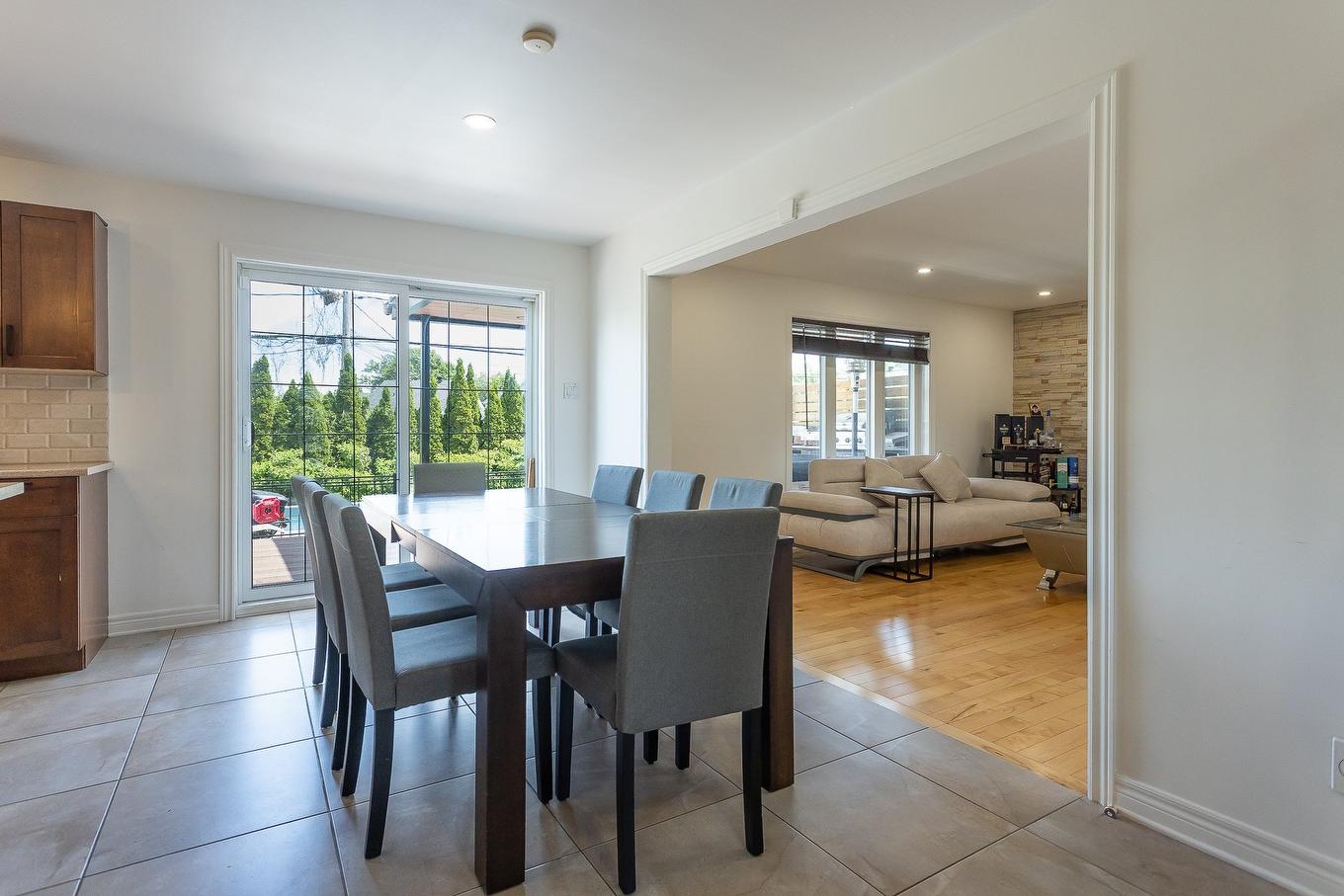Dining room - 111 Rue Jean-Paul-Lemieux, Notre-Dame-De-L'Île-Perrot, QC - Indoor Photo Showing Dining Room