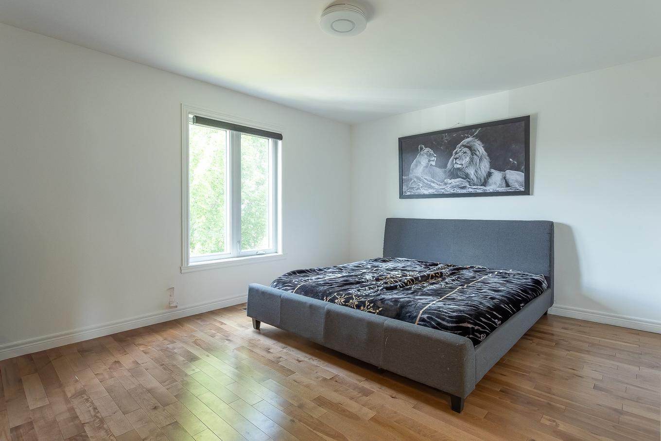 Primary bedroom - 111 Rue Jean-Paul-Lemieux, Notre-Dame-De-L'Île-Perrot, QC - Indoor Photo Showing Bedroom