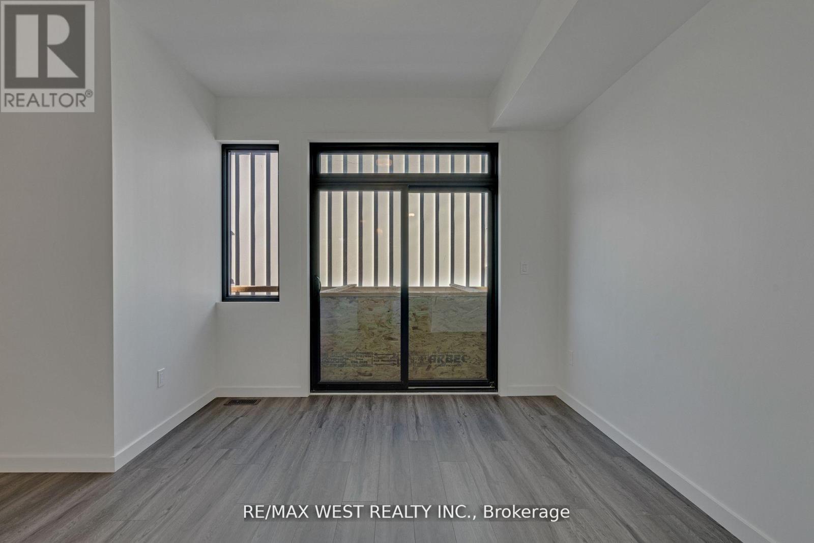 10 Rainwater Lane, Barrie, ON - Indoor Photo Showing Other Room