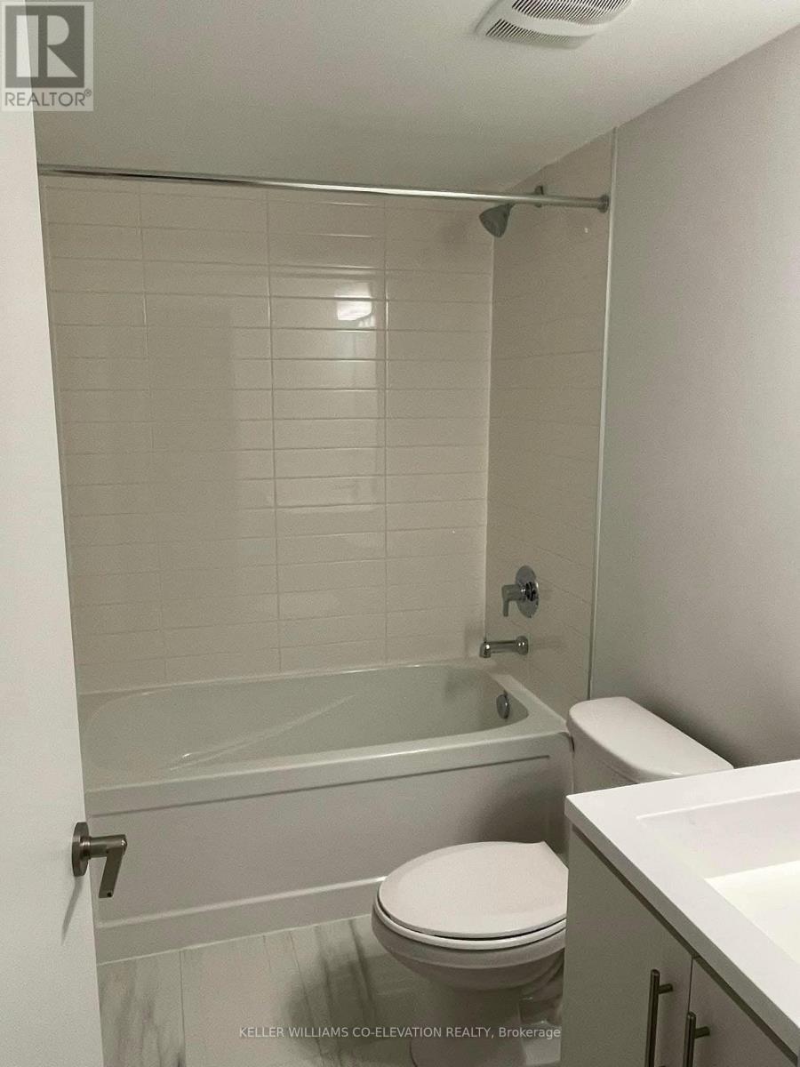 188 - 10 Lloyd Janes Blk Lane, Toronto, ON - Indoor Photo Showing Bathroom