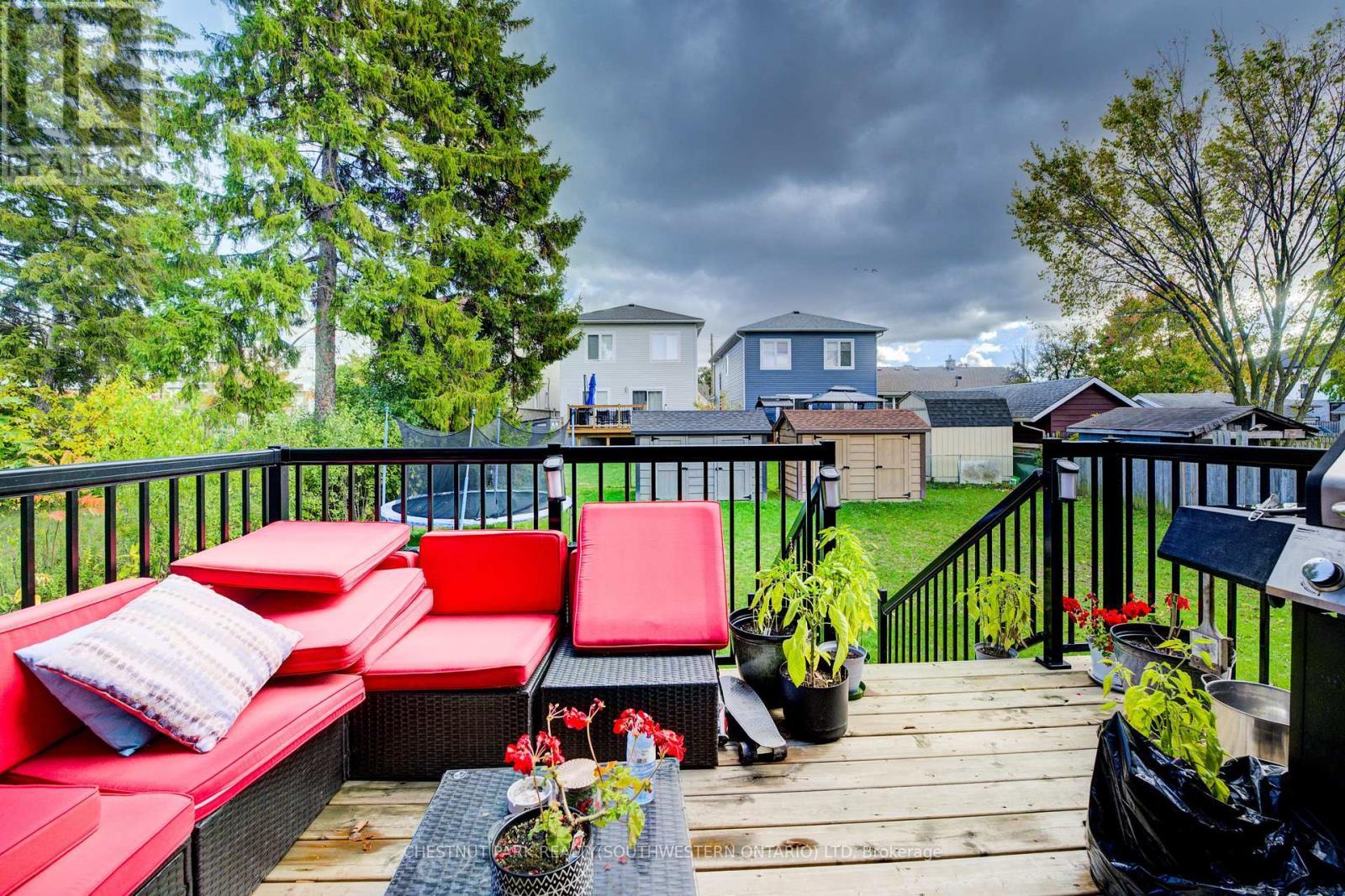 A - 33 Second Avenue, Kitchener, ON - Outdoor With Deck Patio Veranda With Exterior