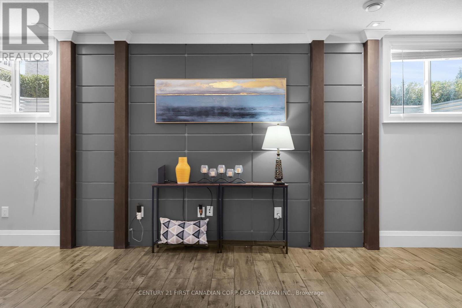 405 Darcy Drive, Strathroy-Caradoc (Ne), ON - Indoor Photo Showing Other Room