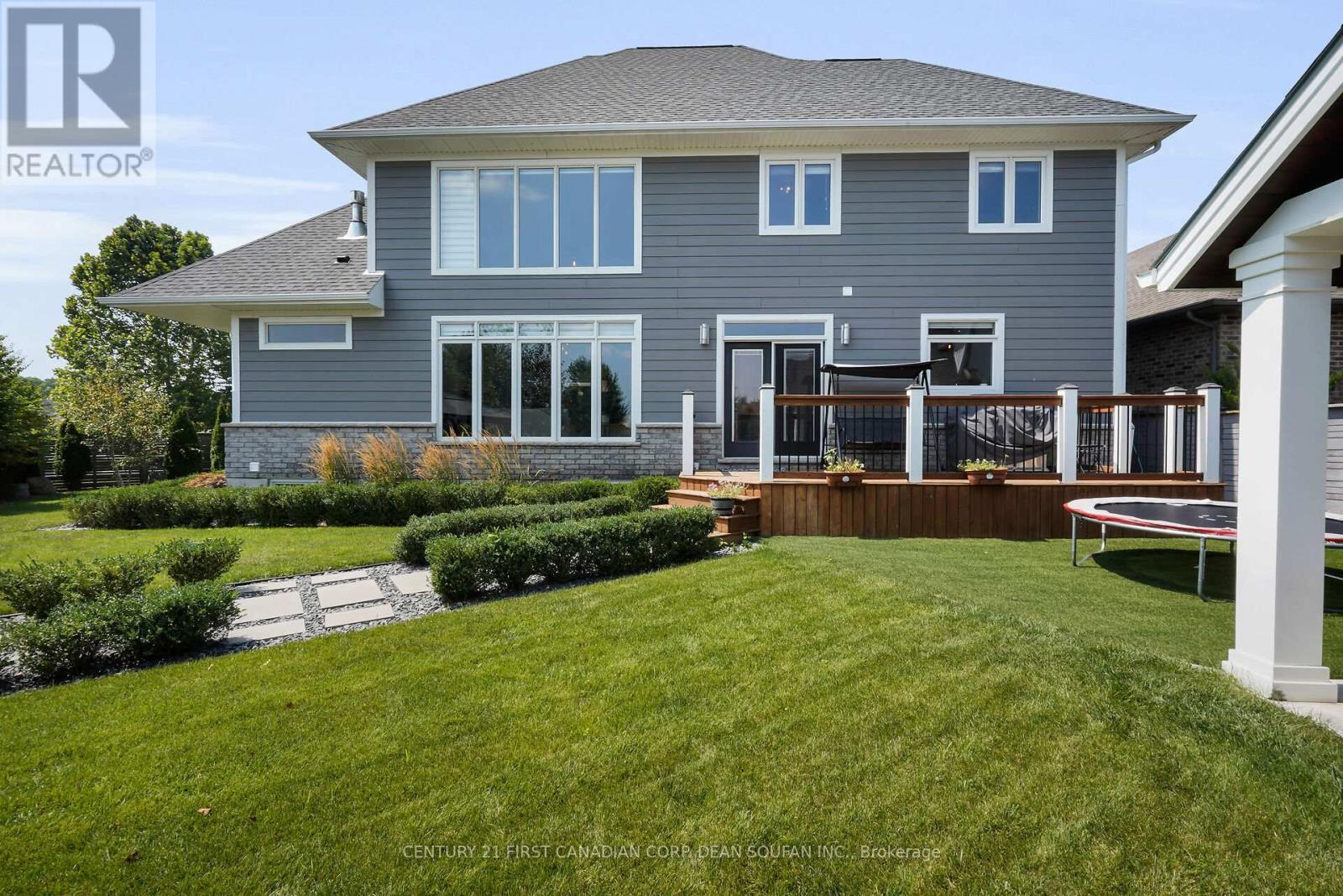 405 Darcy Drive, Strathroy-Caradoc (Ne), ON - Outdoor