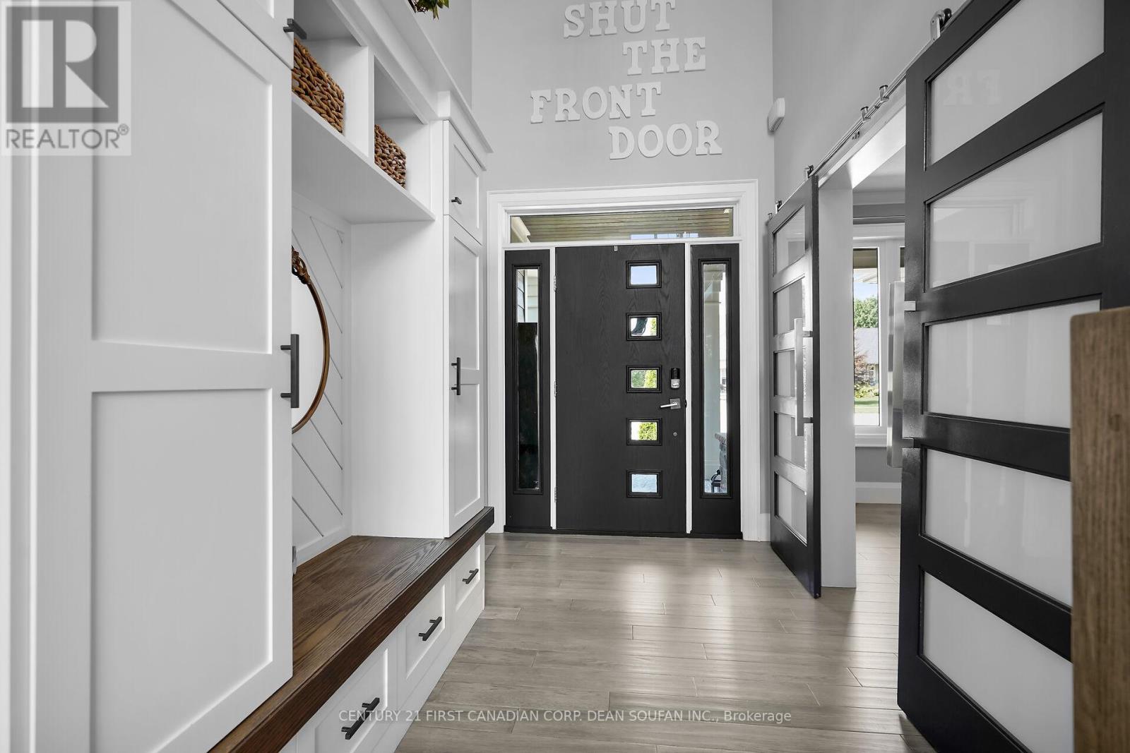 405 Darcy Drive, Strathroy-Caradoc (Ne), ON - Indoor Photo Showing Other Room