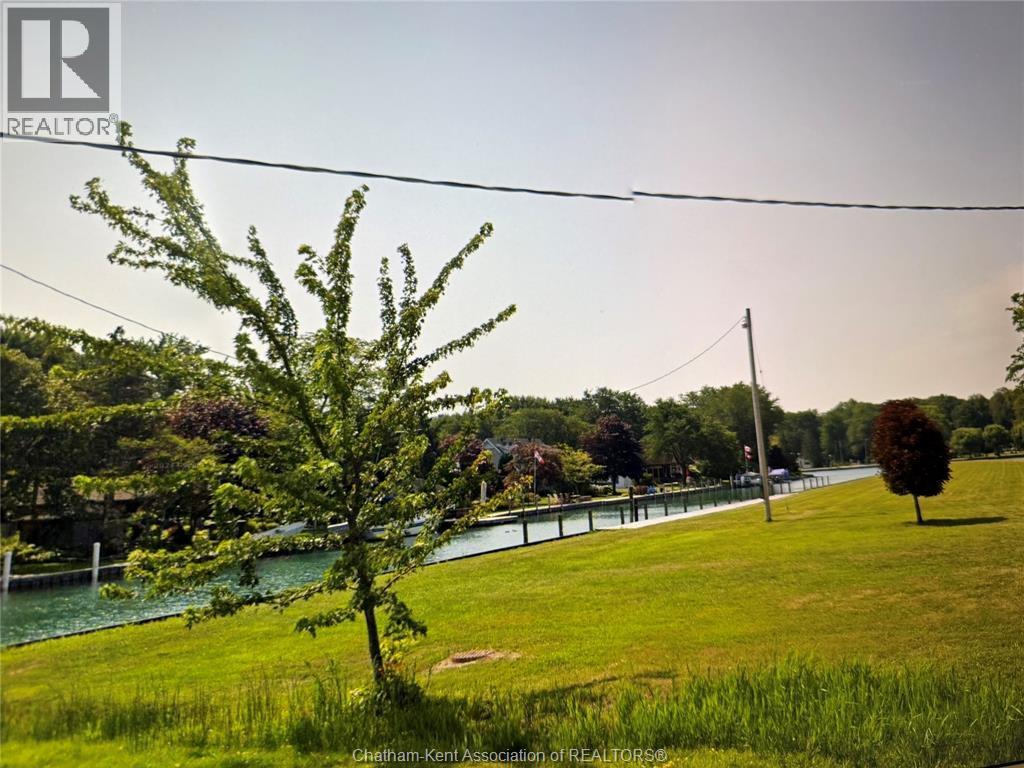 4761 Old River Road, St Clair, ON