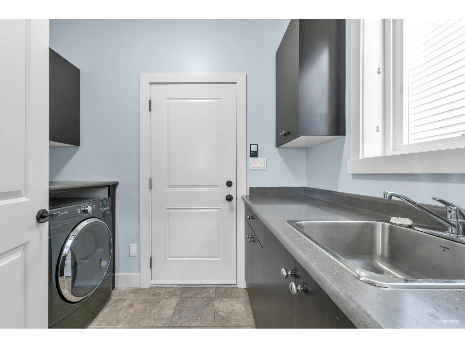 21019 80B Avenue, Langley, BC - Indoor Photo Showing Laundry Room