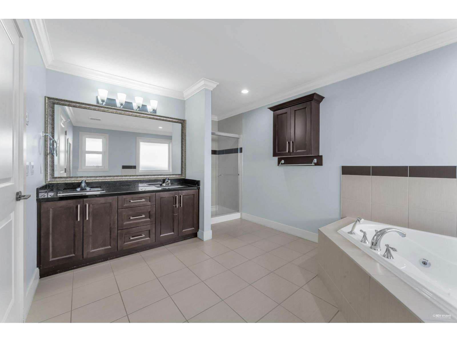 21019 80B Avenue, Langley, BC - Indoor